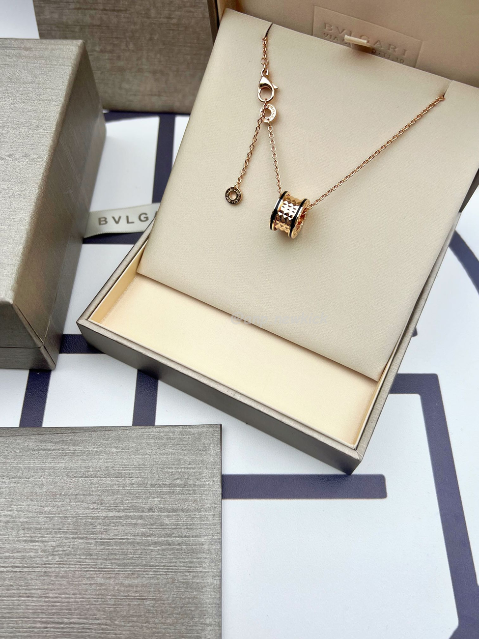 Bulgari Mini Dress Full Of Diamonds, Small Necklace (7) - www.newkick.vip